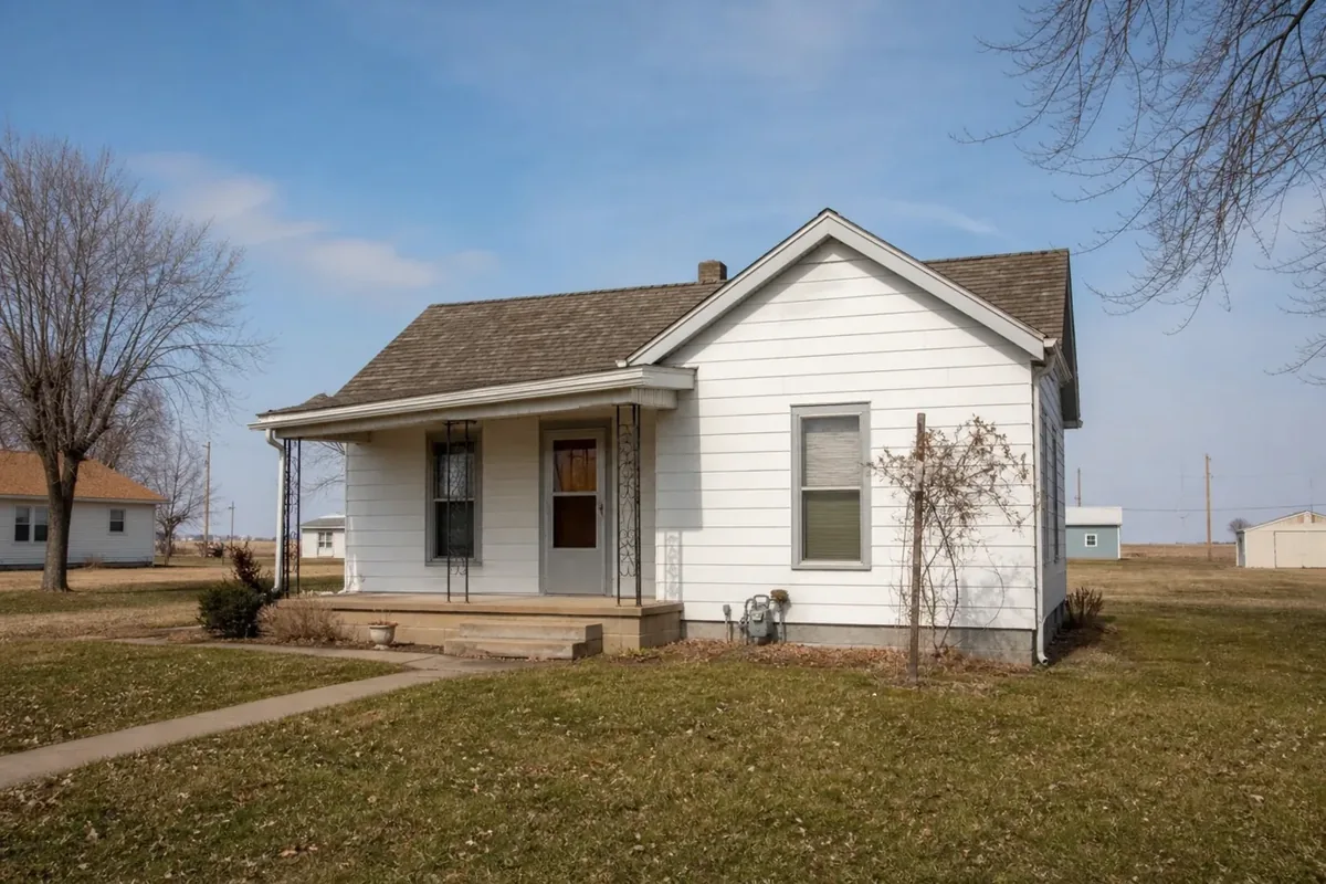 Handyman Nickerson Kansas Reno County older residential home punch list repair door trim drywall